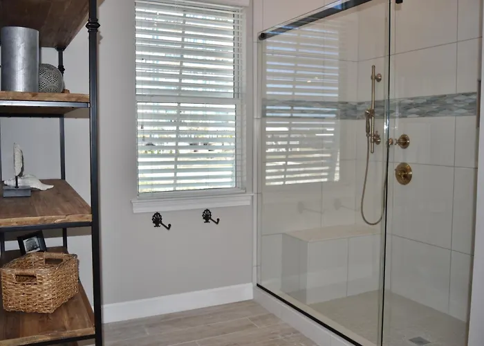 Miltys Martini By Gsvr - Luxurious Beachfront Retreat With New Porches & Pool - Free Activities And Golf